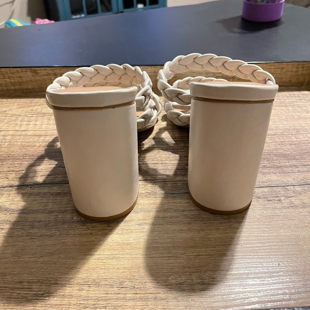 Heels - Picture 2 of 4